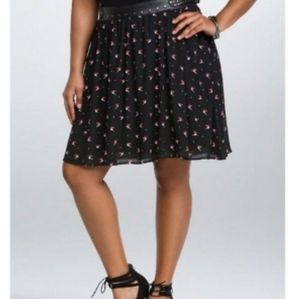 Torrid Rockabilly bird skirt